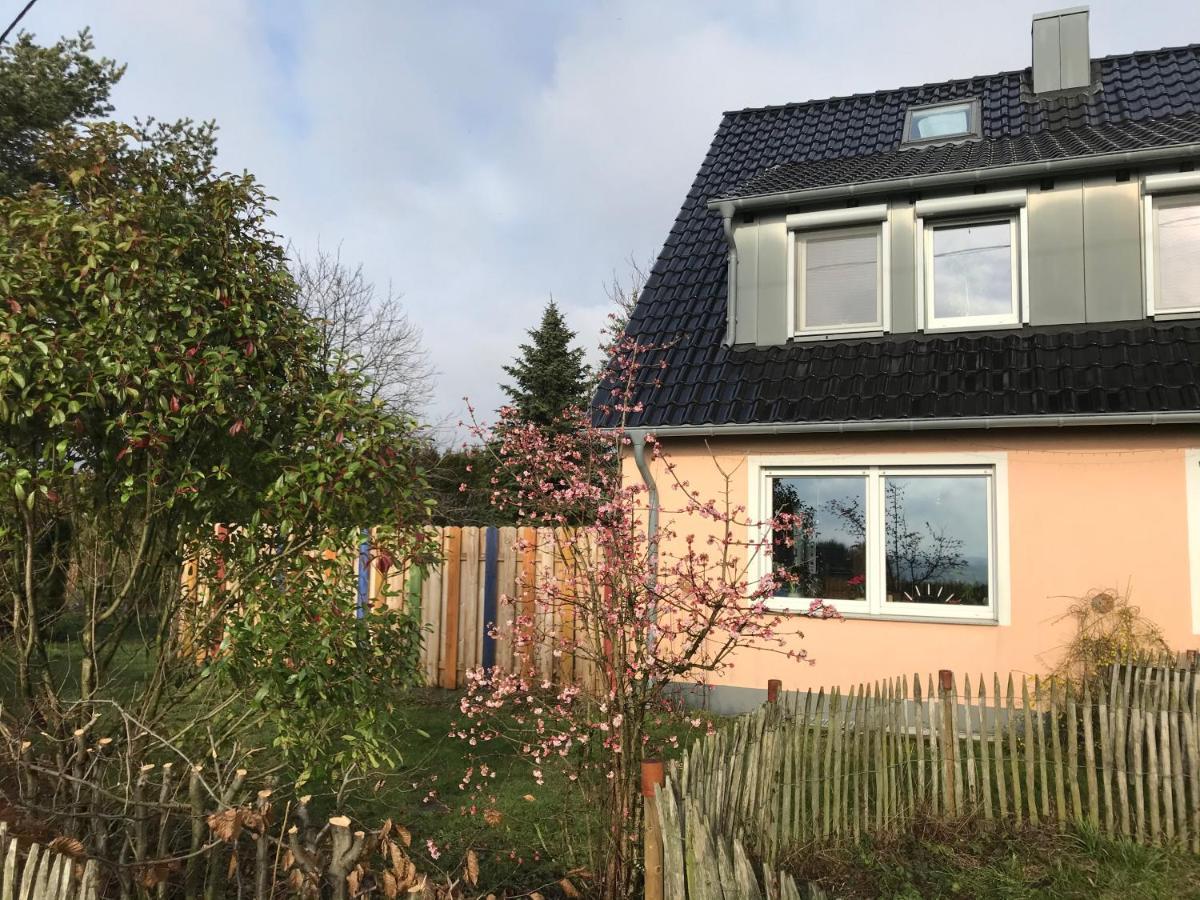 Kleine Auszeit Mit Aussicht Velbert Toenisheide Apartamento Exterior foto