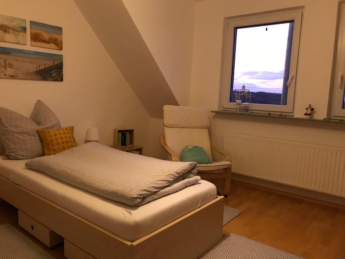 Kleine Auszeit Mit Aussicht Velbert Toenisheide Apartamento Exterior foto