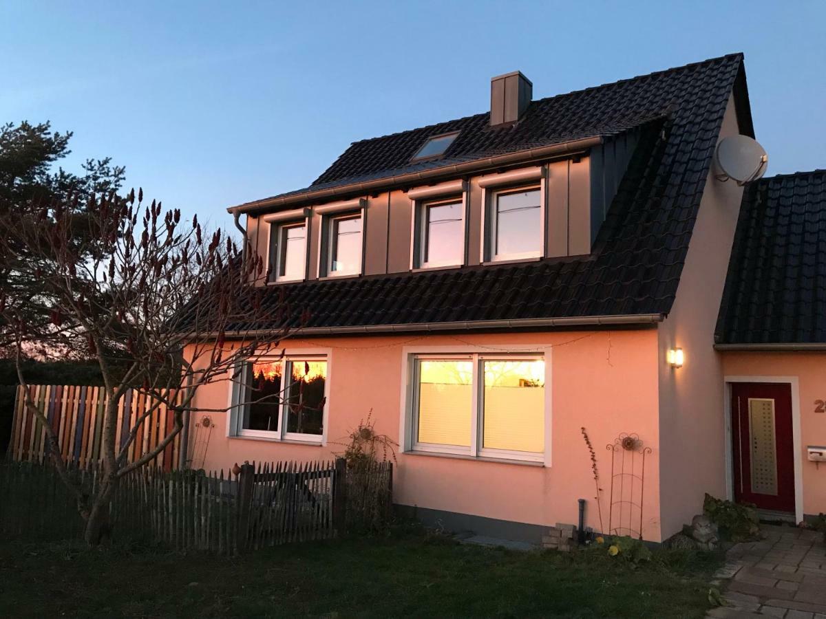 Kleine Auszeit Mit Aussicht Velbert Toenisheide Apartamento Exterior foto